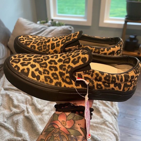 Leopard Slip-on Vans - Picture 5 of 5
